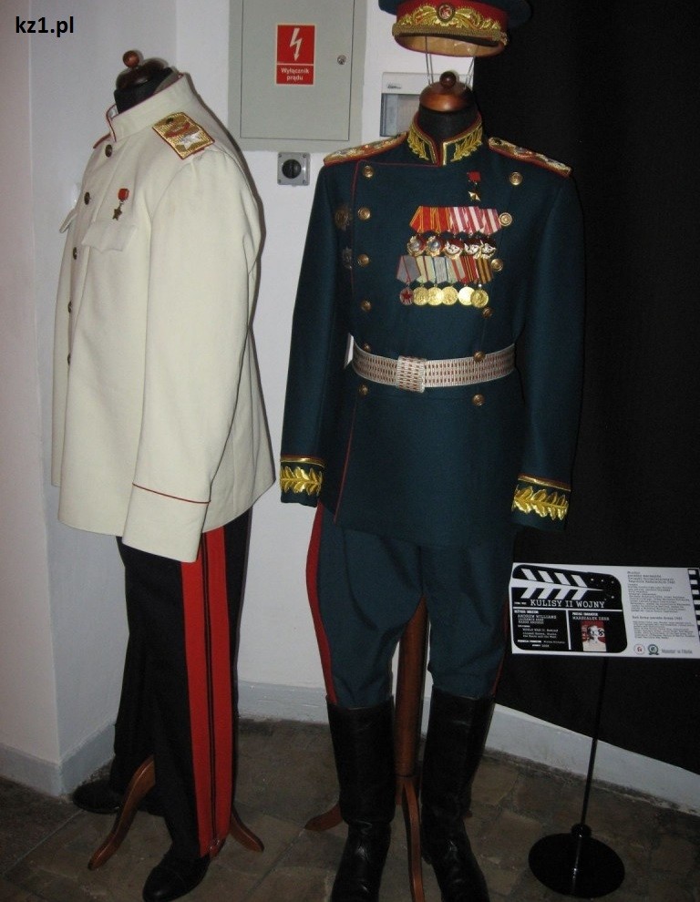 mundury wystawa