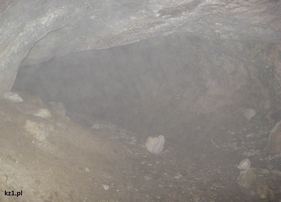 wnętrze jaskini mylnej