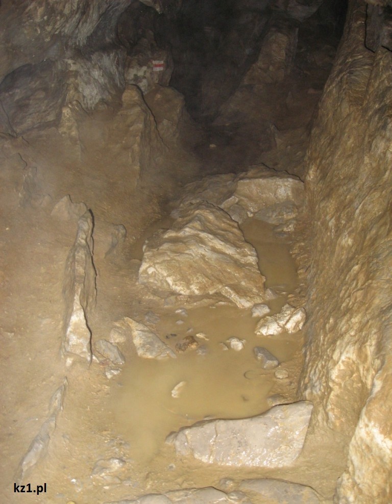 wnętrze jaskinii